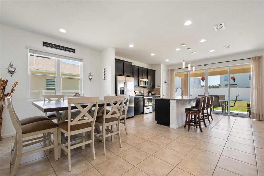 For Sale: $420,000 (5 beds, 3 baths, 2611 Square Feet)