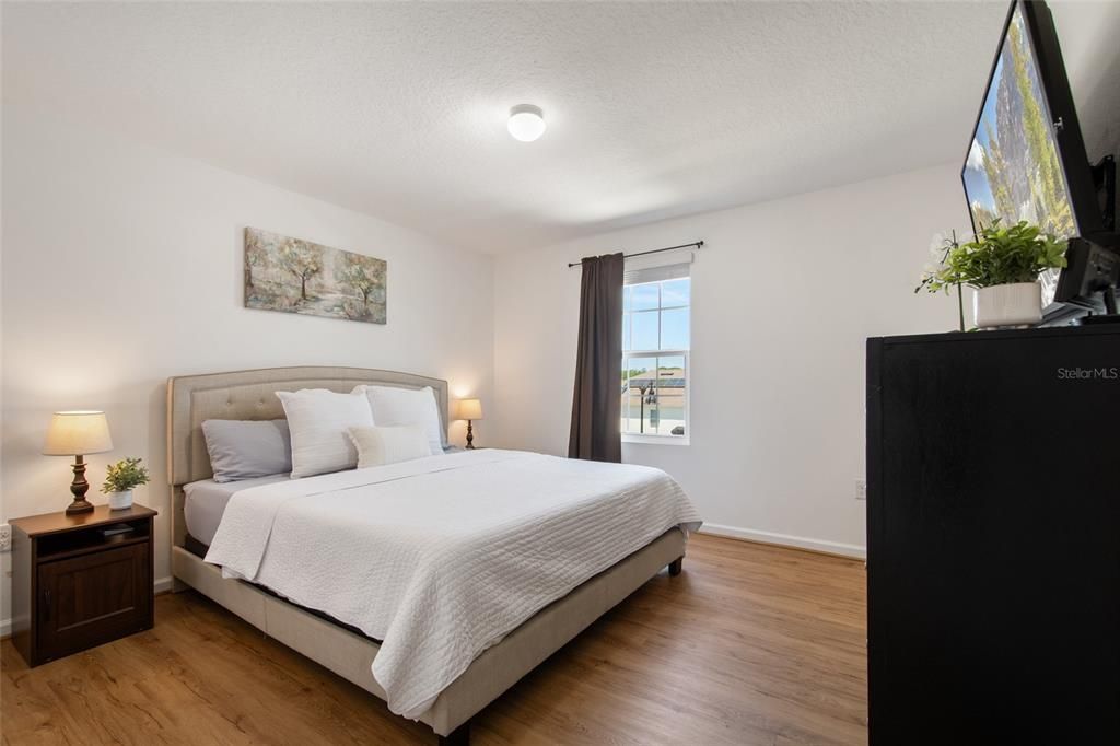 For Sale: $420,000 (5 beds, 3 baths, 2611 Square Feet)