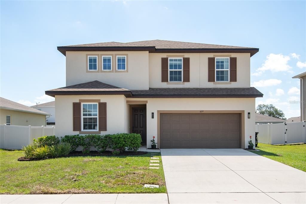 For Sale: $420,000 (5 beds, 3 baths, 2611 Square Feet)