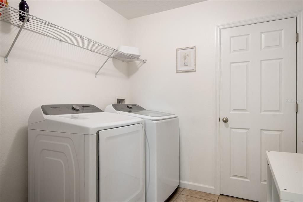 For Sale: $420,000 (5 beds, 3 baths, 2611 Square Feet)