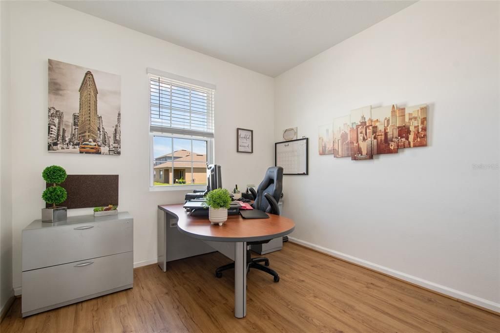 For Sale: $420,000 (5 beds, 3 baths, 2611 Square Feet)
