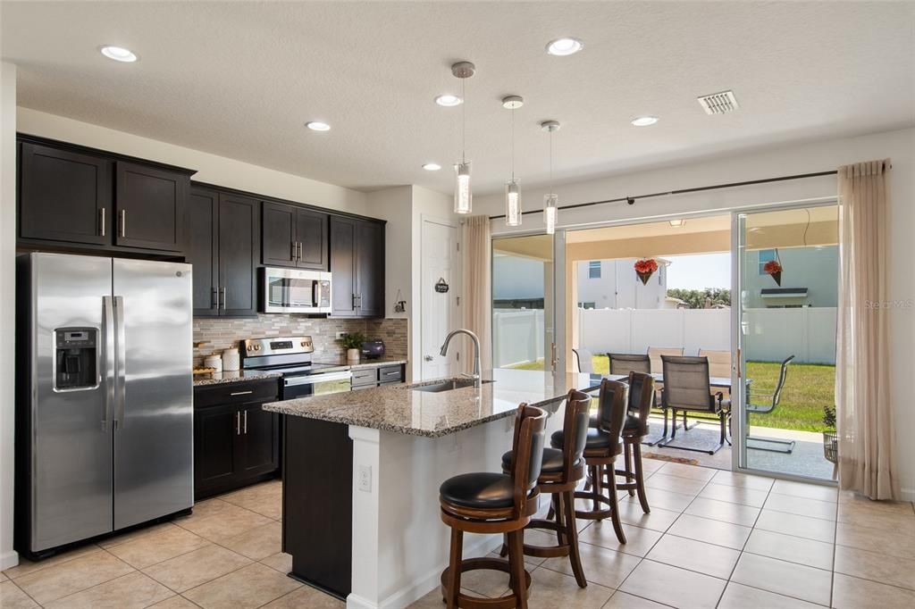 For Sale: $420,000 (5 beds, 3 baths, 2611 Square Feet)