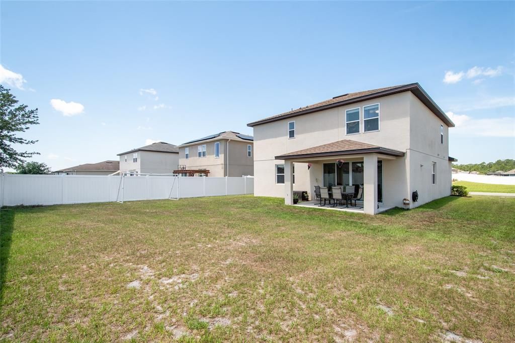 For Sale: $420,000 (5 beds, 3 baths, 2611 Square Feet)