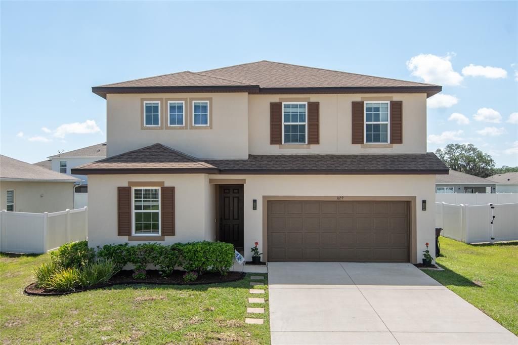 For Sale: $420,000 (5 beds, 3 baths, 2611 Square Feet)