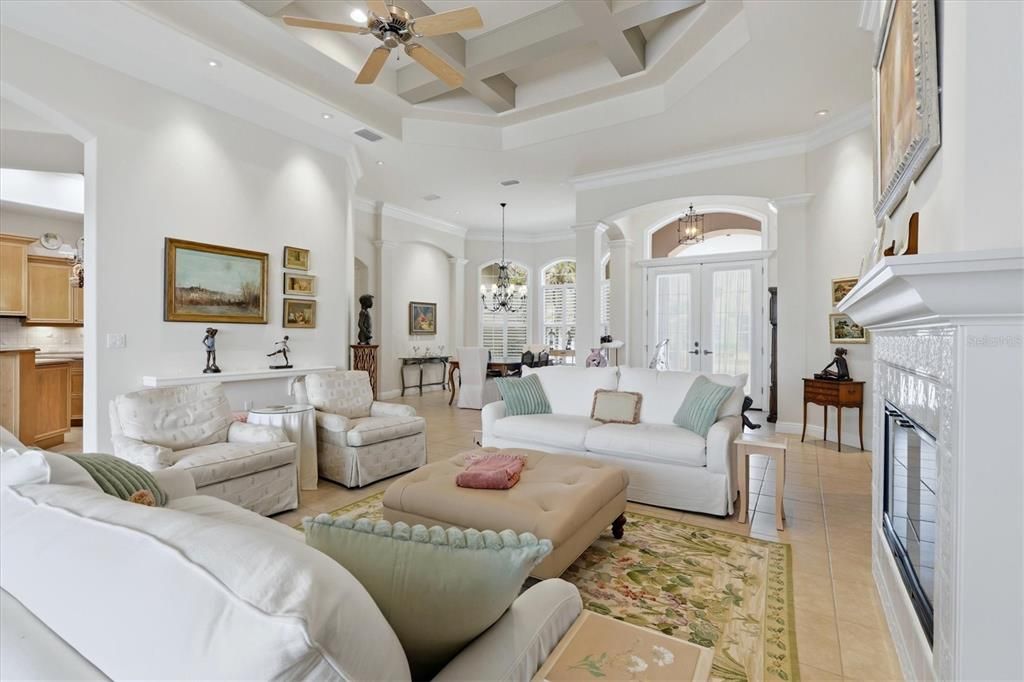 For Sale: $1,250,000 (3 beds, 3 baths, 3104 Square Feet)