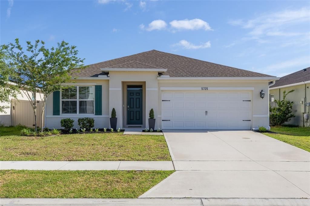 For Sale: $394,000 (3 beds, 2 baths, 1672 Square Feet)