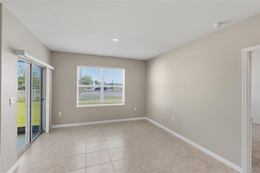 For Sale: $394,000 (3 beds, 2 baths, 1672 Square Feet)