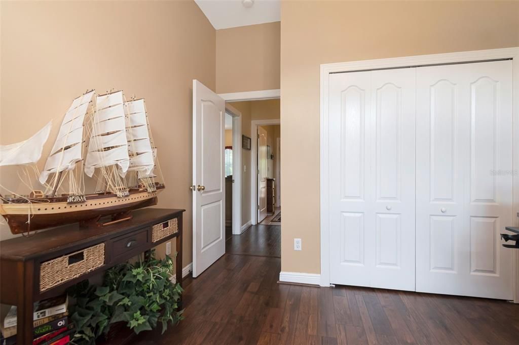 For Sale: $820,000 (4 beds, 3 baths, 2589 Square Feet)