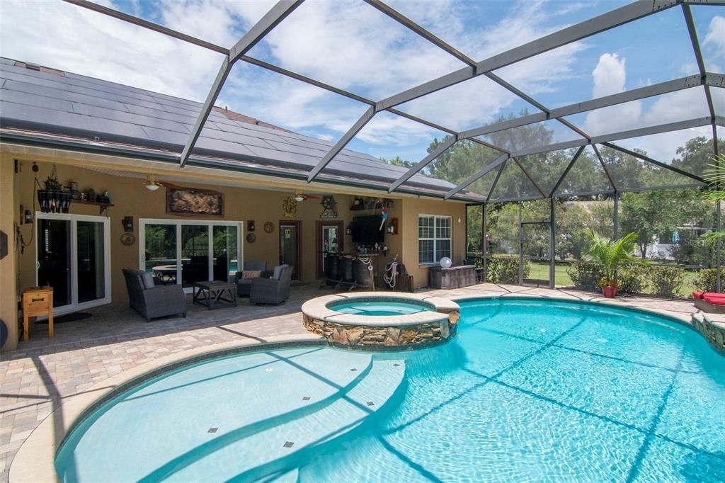 For Sale: $820,000 (4 beds, 3 baths, 2589 Square Feet)