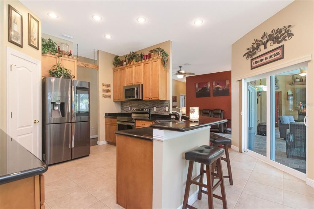 For Sale: $820,000 (4 beds, 3 baths, 2589 Square Feet)