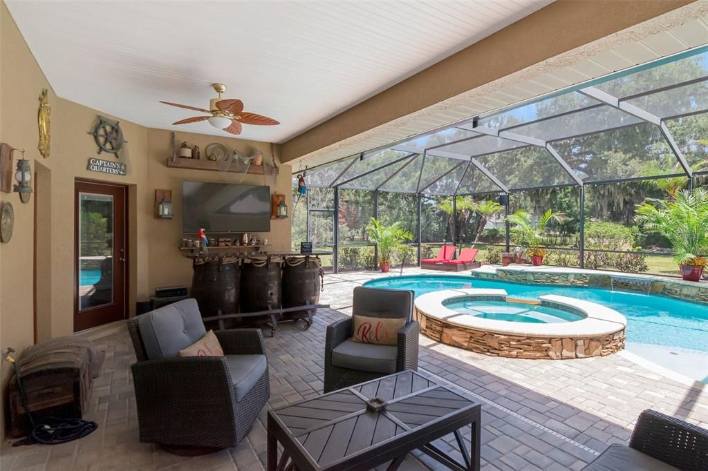 For Sale: $820,000 (4 beds, 3 baths, 2589 Square Feet)