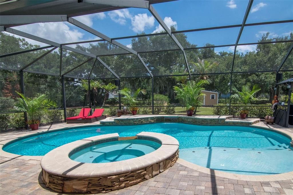 For Sale: $820,000 (4 beds, 3 baths, 2589 Square Feet)