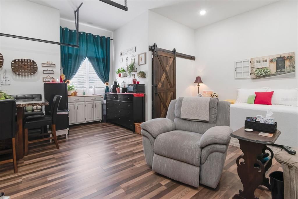 For Sale: $820,000 (4 beds, 3 baths, 2589 Square Feet)