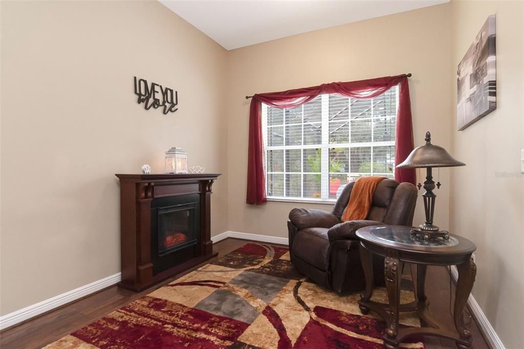 For Sale: $820,000 (4 beds, 3 baths, 2589 Square Feet)