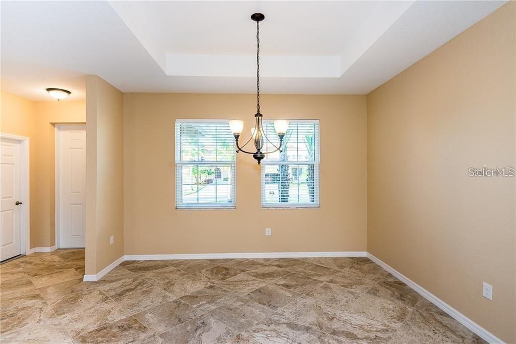 For Rent: $1,750 (2 beds, 2 baths, 860 Square Feet)