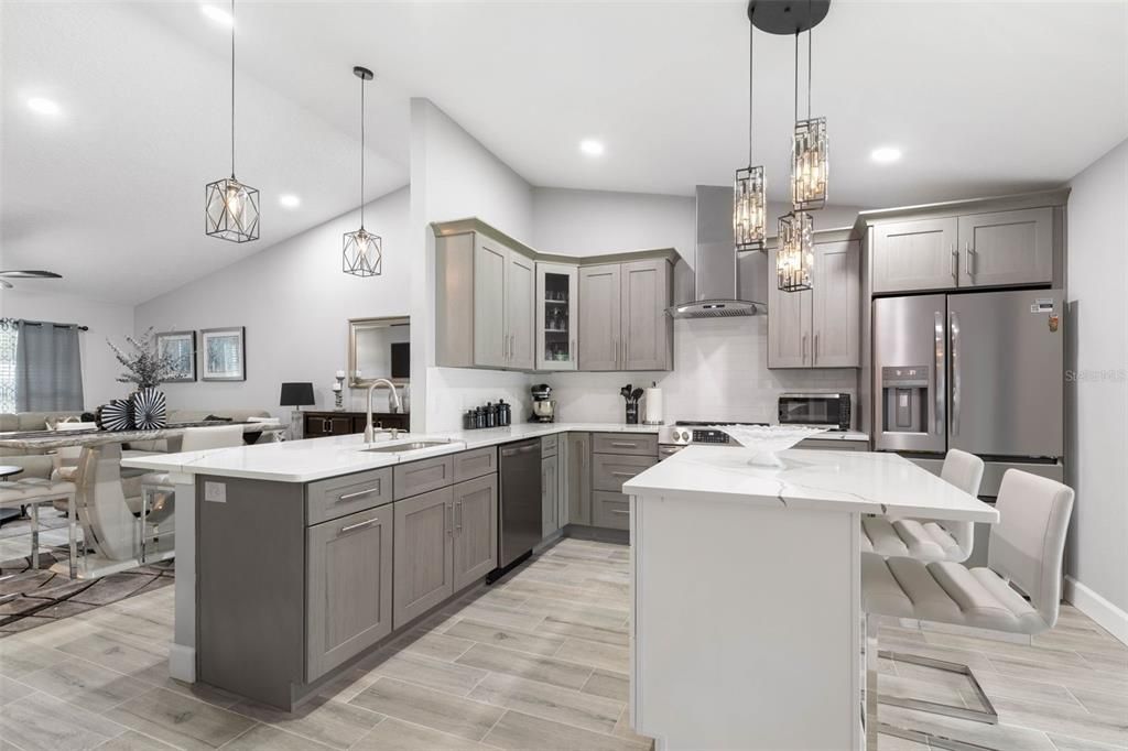 For Sale: $585,000 (6 beds, 0 baths, 2532 Square Feet)
