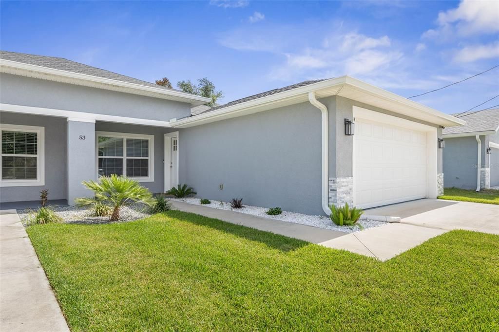 For Sale: $585,000 (6 beds, 0 baths, 2532 Square Feet)