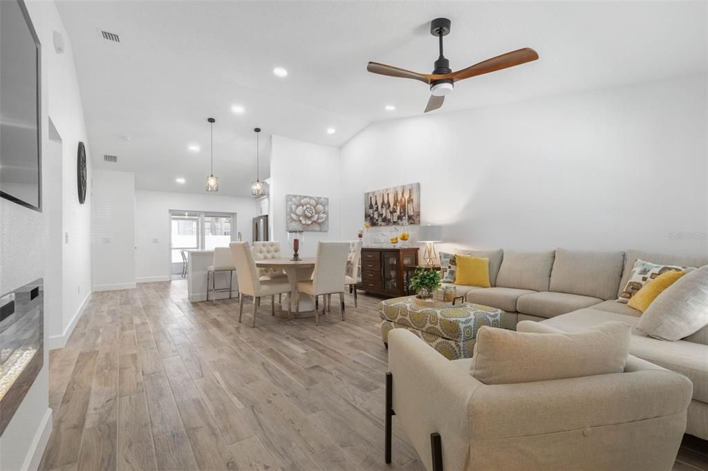 For Sale: $585,000 (6 beds, 0 baths, 2532 Square Feet)