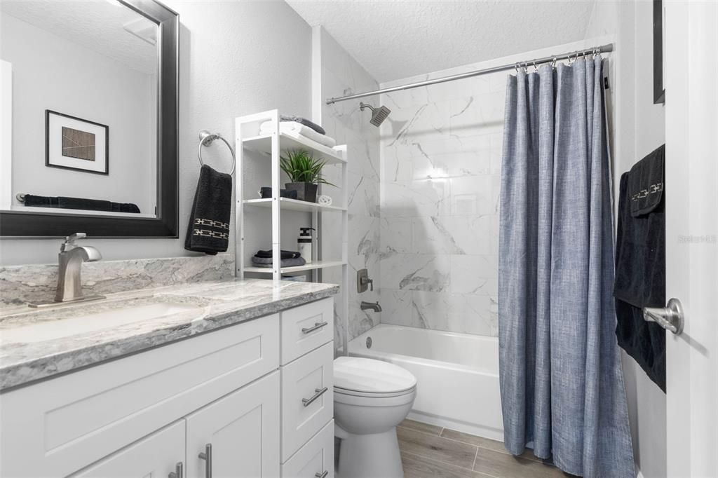 For Sale: $585,000 (6 beds, 0 baths, 2532 Square Feet)