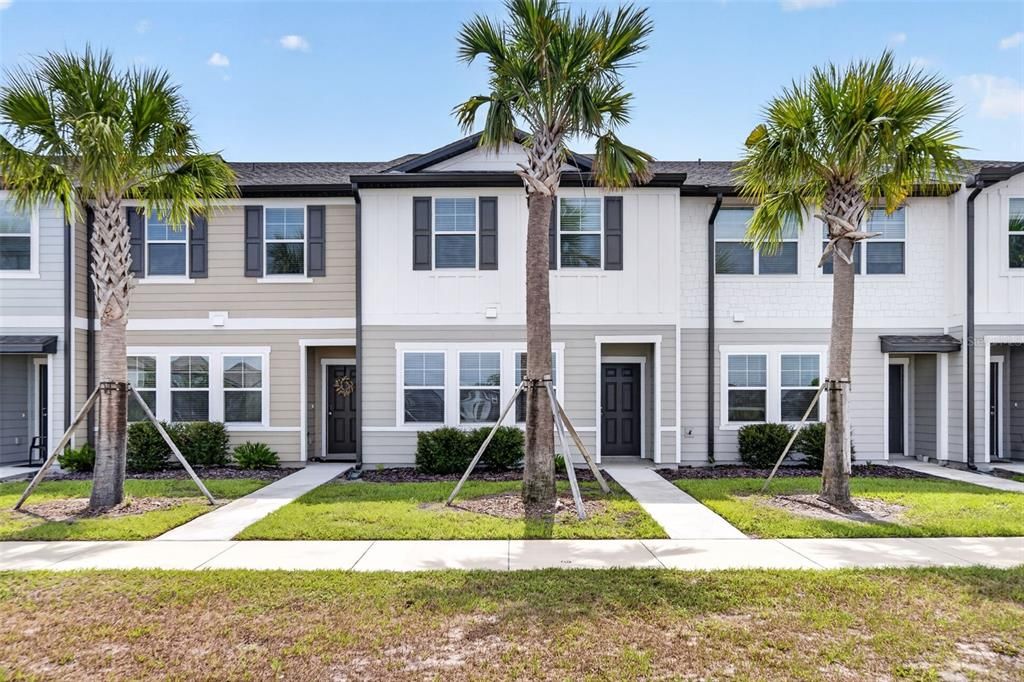 For Sale: $341,900 (3 beds, 2 baths, 1594 Square Feet)