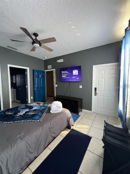 For Sale: $299,000 (4 beds, 3 baths, 1856 Square Feet)