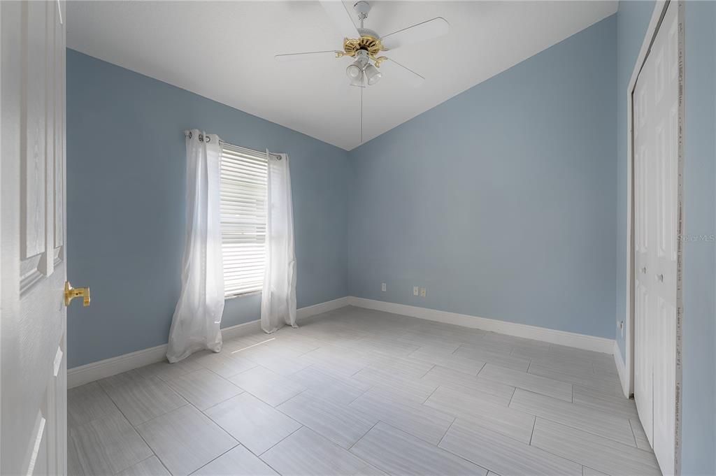 For Sale: $550,000 (3 beds, 2 baths, 1728 Square Feet)