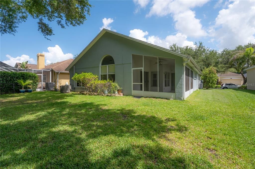 For Sale: $550,000 (3 beds, 2 baths, 1728 Square Feet)