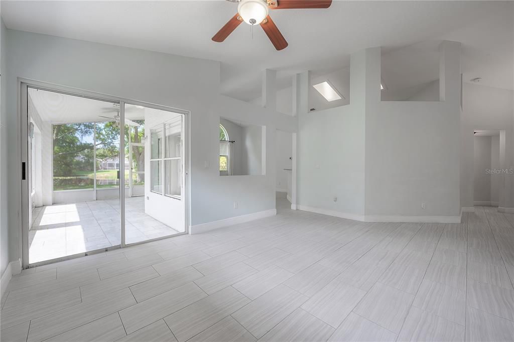 For Sale: $550,000 (3 beds, 2 baths, 1728 Square Feet)