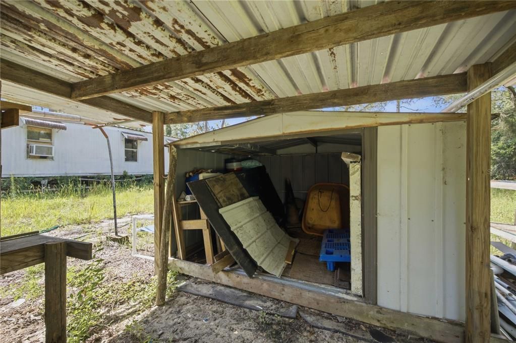 For Sale: $95,000 (3 beds, 2 baths, 910 Square Feet)
