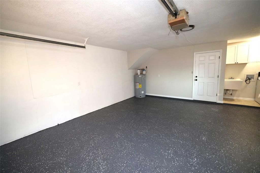 For Rent: $3,350 (3 beds, 2 baths, 1785 Square Feet)
