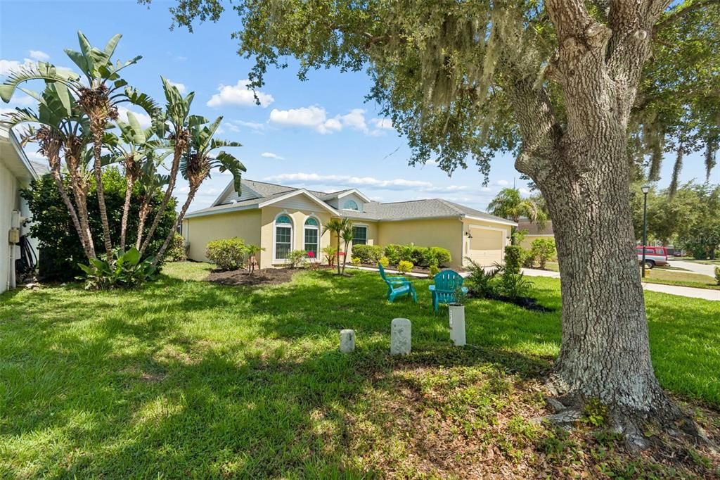 For Sale: $399,997 (3 beds, 2 baths, 1376 Square Feet)