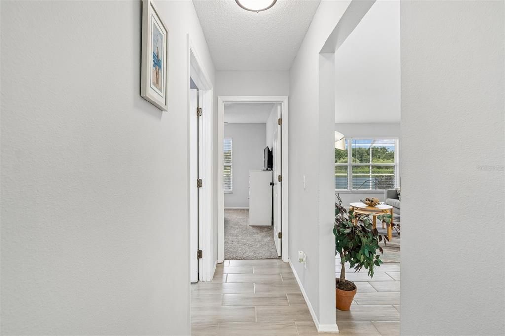 For Sale: $399,997 (3 beds, 2 baths, 1376 Square Feet)