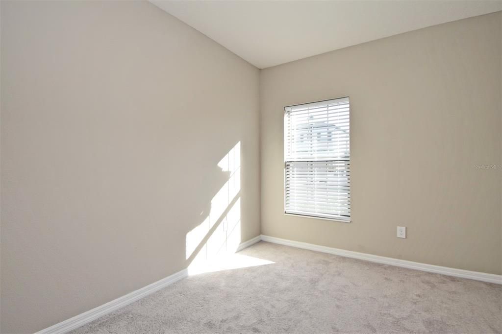 В аренду: $2,600 (4 спален, 3 ванн, 1603 Квадратных фут)