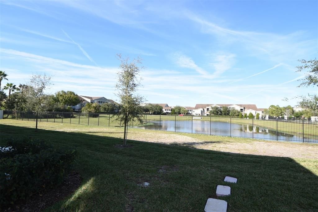 В аренду: $2,600 (4 спален, 3 ванн, 1603 Квадратных фут)