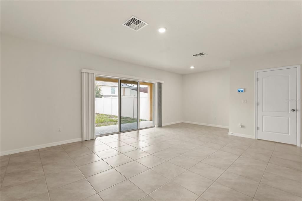For Sale: $329,000 (3 beds, 2 baths, 1530 Square Feet)