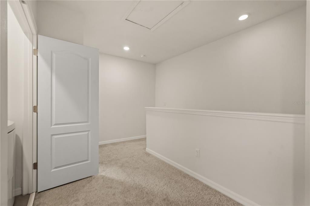 For Sale: $329,000 (3 beds, 2 baths, 1530 Square Feet)