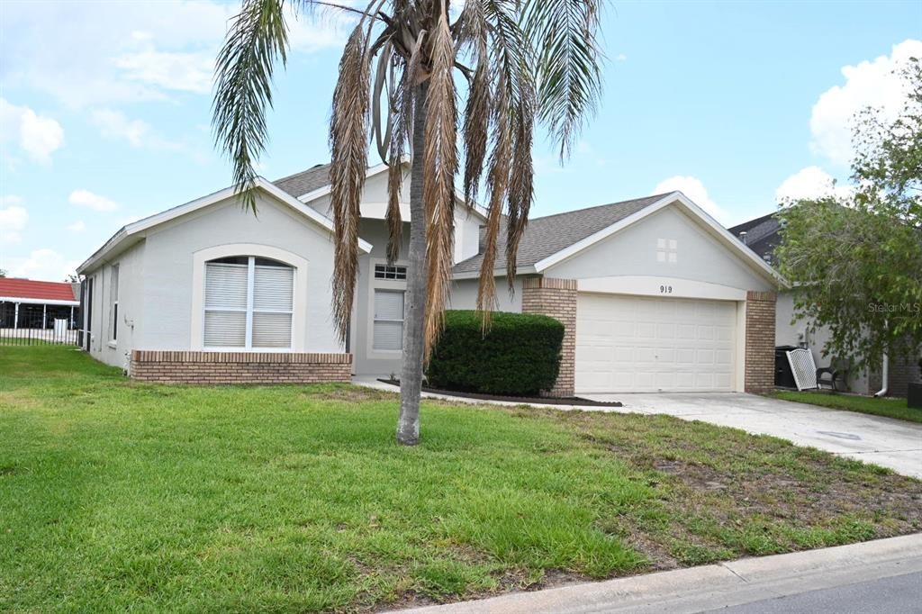 For Sale: $489,900 (3 beds, 2 baths, 1828 Square Feet)
