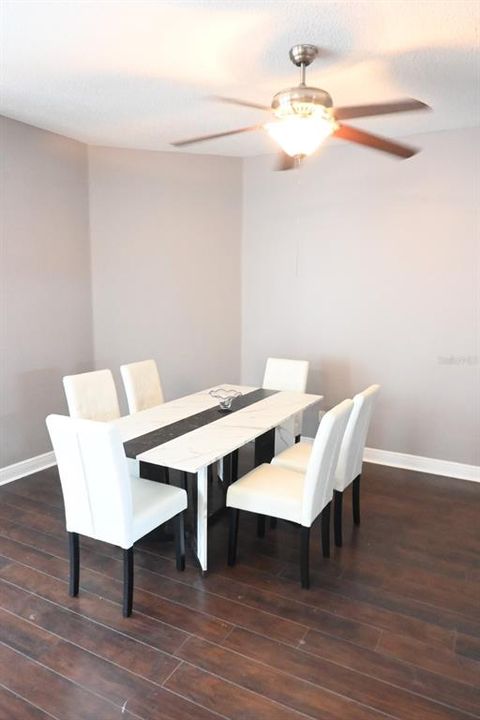 For Sale: $489,900 (3 beds, 2 baths, 1828 Square Feet)