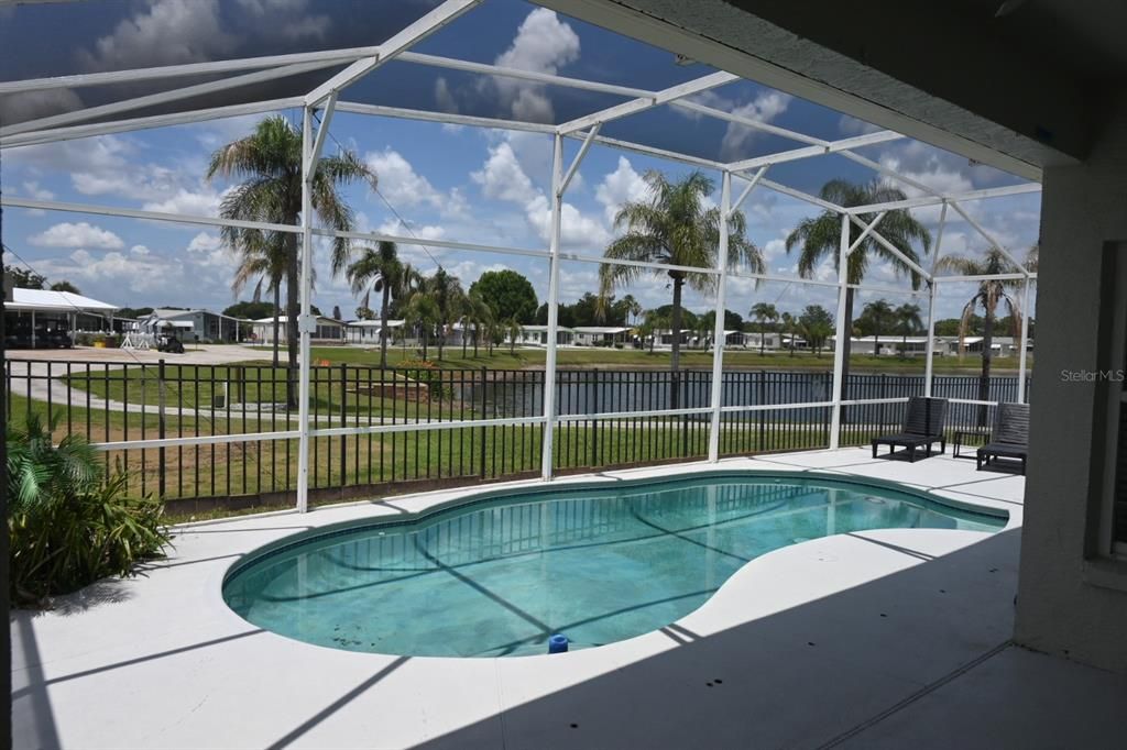 For Sale: $489,900 (3 beds, 2 baths, 1828 Square Feet)