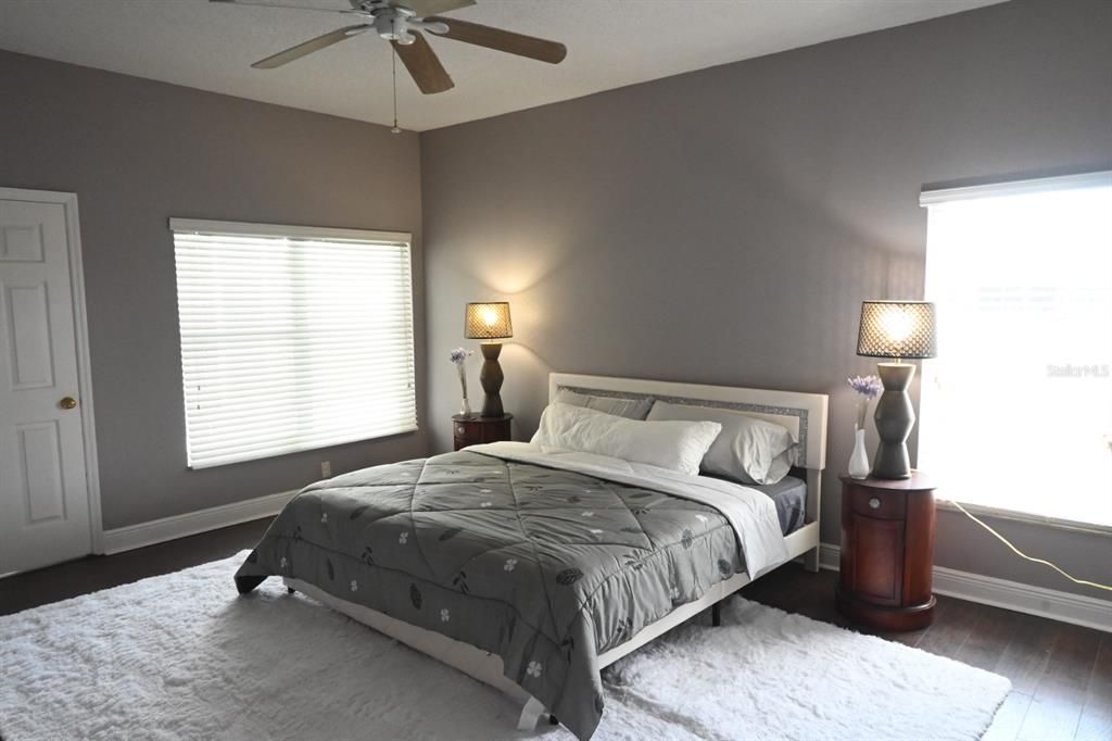 For Sale: $489,900 (3 beds, 2 baths, 1828 Square Feet)