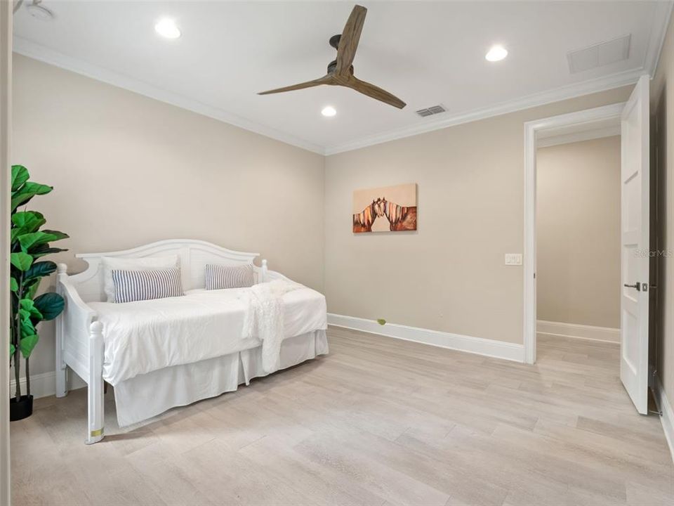 En Venta: $1,600,000 (4 camas, 4 baños, 2974 Pies cuadrados)