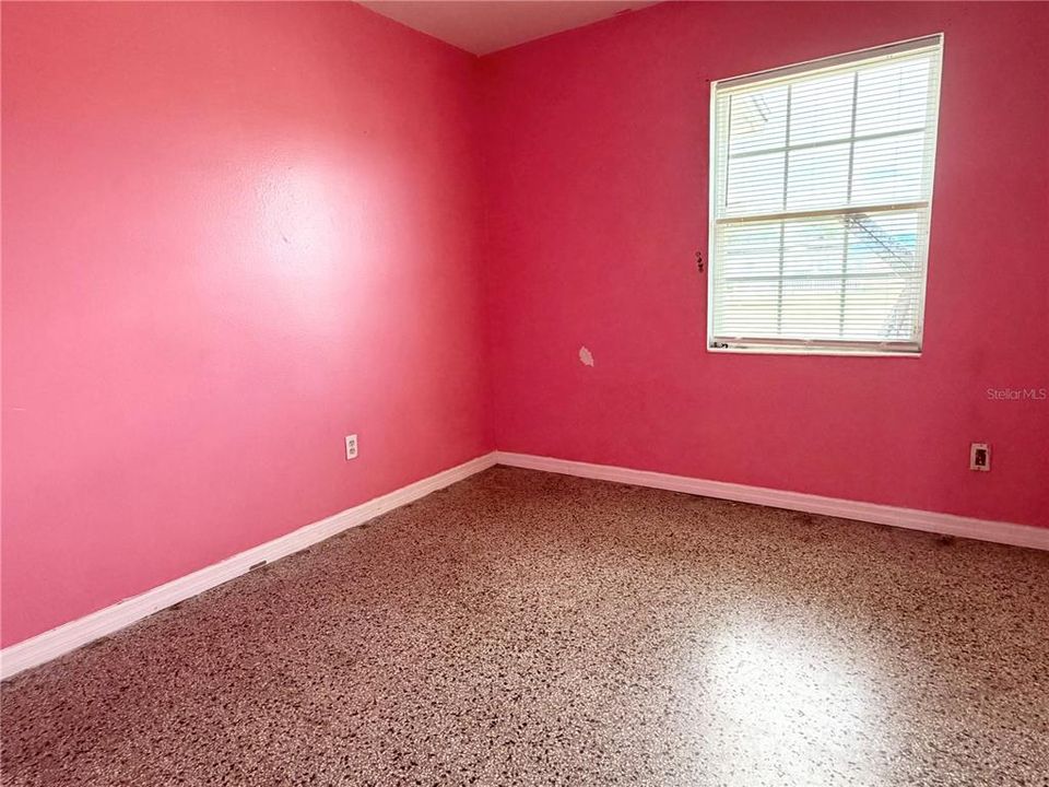 For Sale: $299,000 (3 beds, 2 baths, 1000 Square Feet)