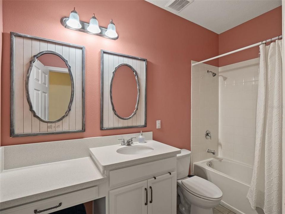 For Sale: $525,000 (4 beds, 3 baths, 2546 Square Feet)