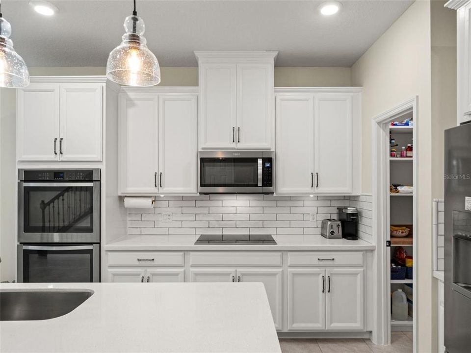 For Sale: $525,000 (4 beds, 3 baths, 2546 Square Feet)