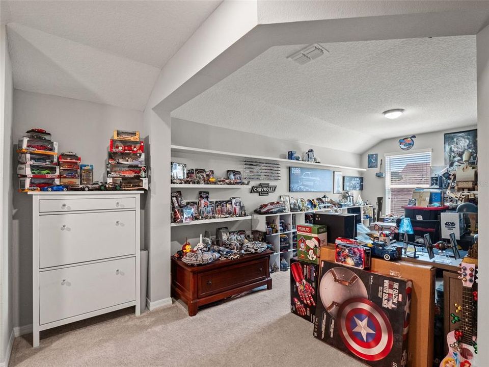 For Sale: $525,000 (4 beds, 3 baths, 2546 Square Feet)