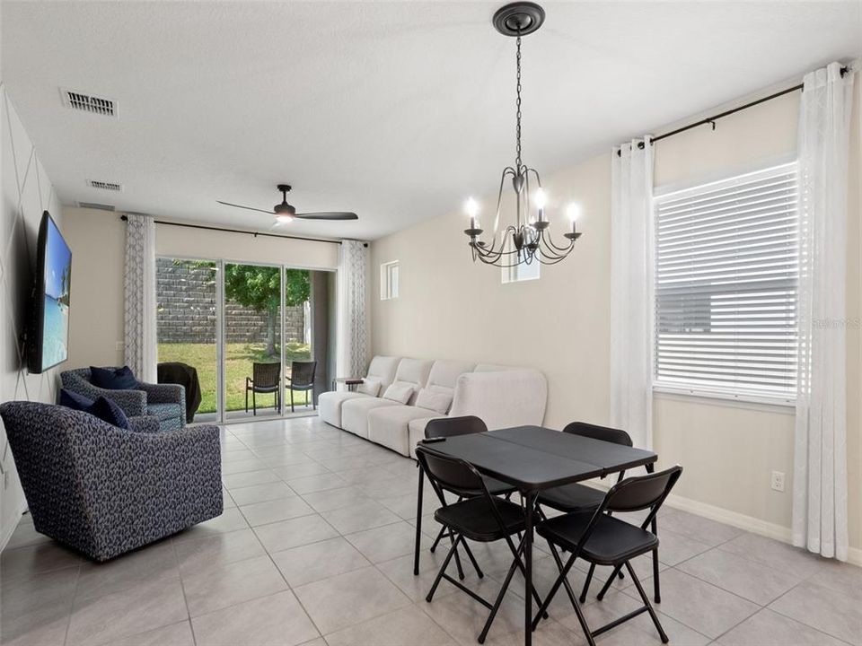 For Sale: $525,000 (4 beds, 3 baths, 2546 Square Feet)