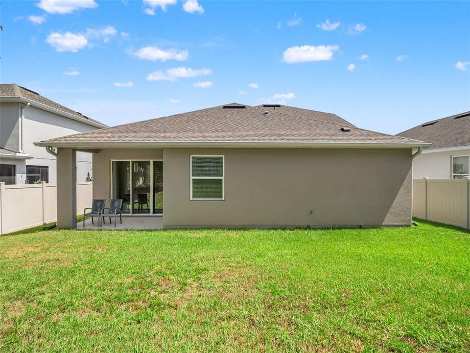 For Sale: $525,000 (4 beds, 3 baths, 2546 Square Feet)