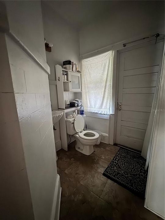 На продажу: $249,900 (3 спален, 2 ванн, 1852 Квадратных фут)