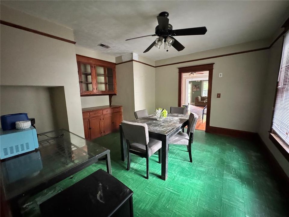 На продажу: $249,900 (3 спален, 2 ванн, 1852 Квадратных фут)