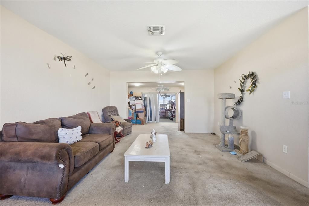 For Sale: $310,000 (3 beds, 1 baths, 1308 Square Feet)